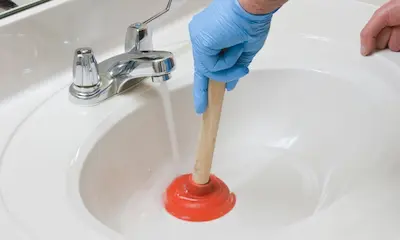 Efficient solutions for clearing blockages in toilets, baths, and sinks, restoring smooth and hassle-free drainage.